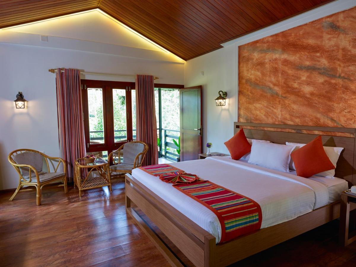 The Woods Resorts Wayanad Султан-Батері Екстер'єр фото